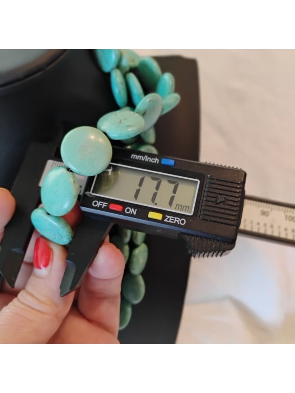Southwest Style Triple Strand Faux Turquoise Disc Necklace Dyed Howlite 20" - Picture 10 of 12